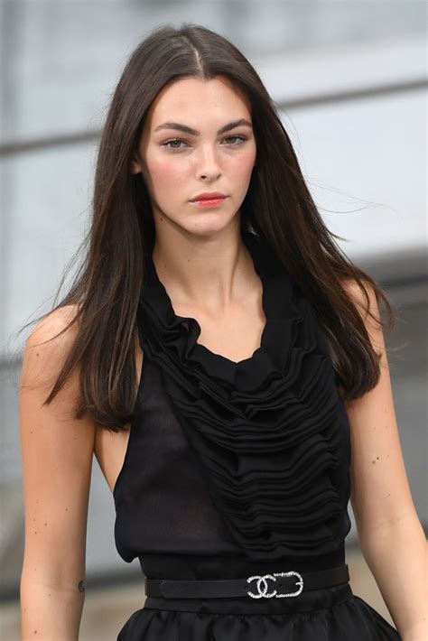 modella vittoria ceretti e versace